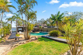 5 Star Waterfront Oasis Villa - Bali Inspired Lake Munmorah